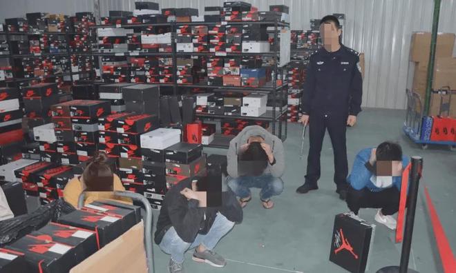 福建跨境卖家被逮捕！球盟会网页登录又一(图2)